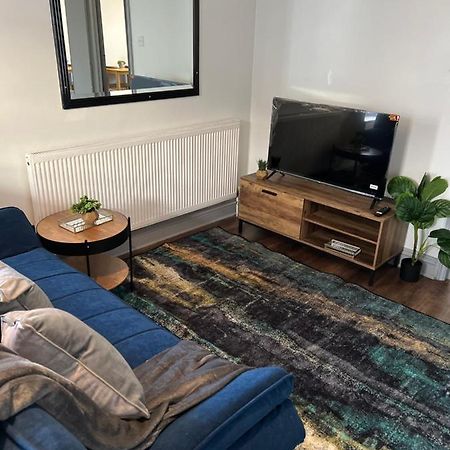 Dalston 1 Bedroom Flat Лондон Екстер'єр фото