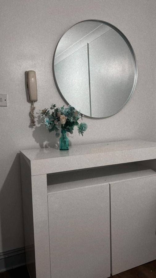 Dalston 1 Bedroom Flat Лондон Екстер'єр фото