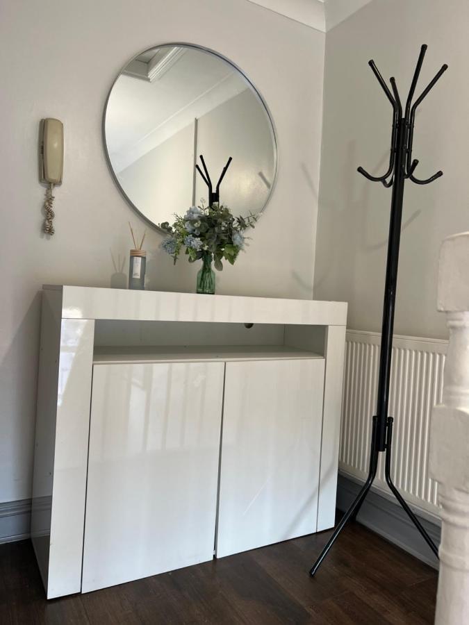 Dalston 1 Bedroom Flat Лондон Екстер'єр фото